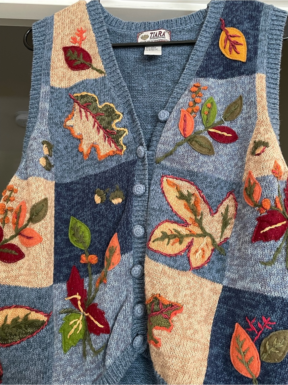 Tiara Blue Patchwork Embroidered Leaf Knit Vest - Picture 2 of 4